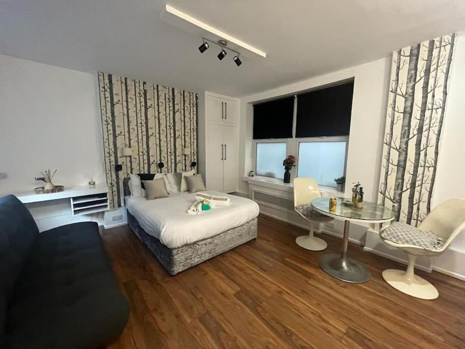 Tree Studio Apartment Barbican F3 London Exteriör bild