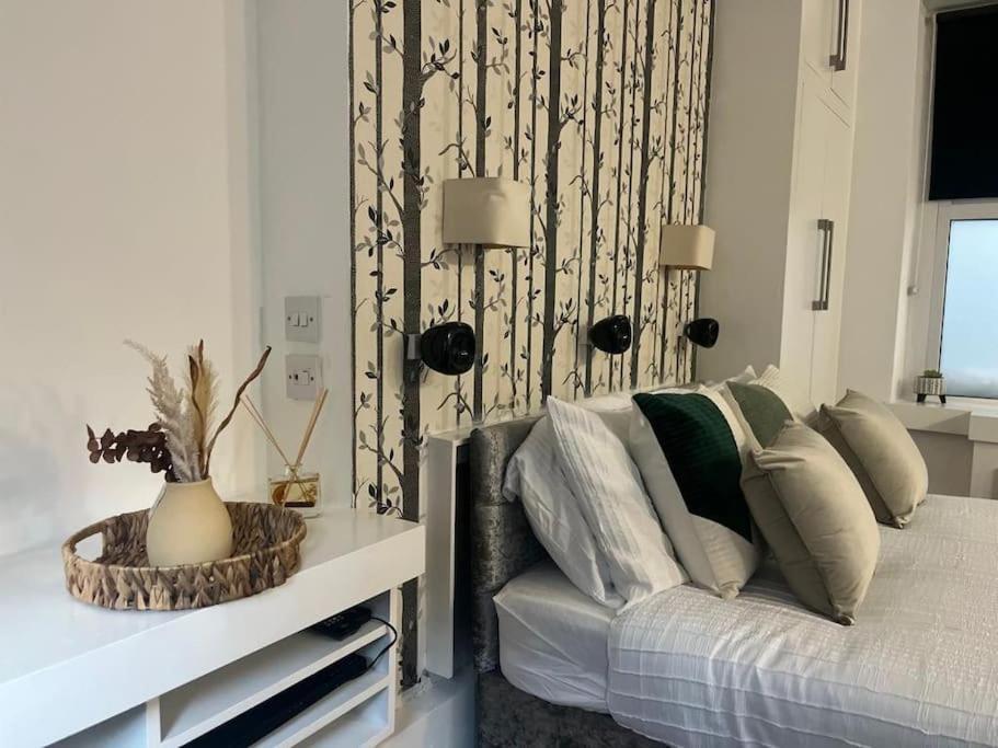 Tree Studio Apartment Barbican F3 London Exteriör bild